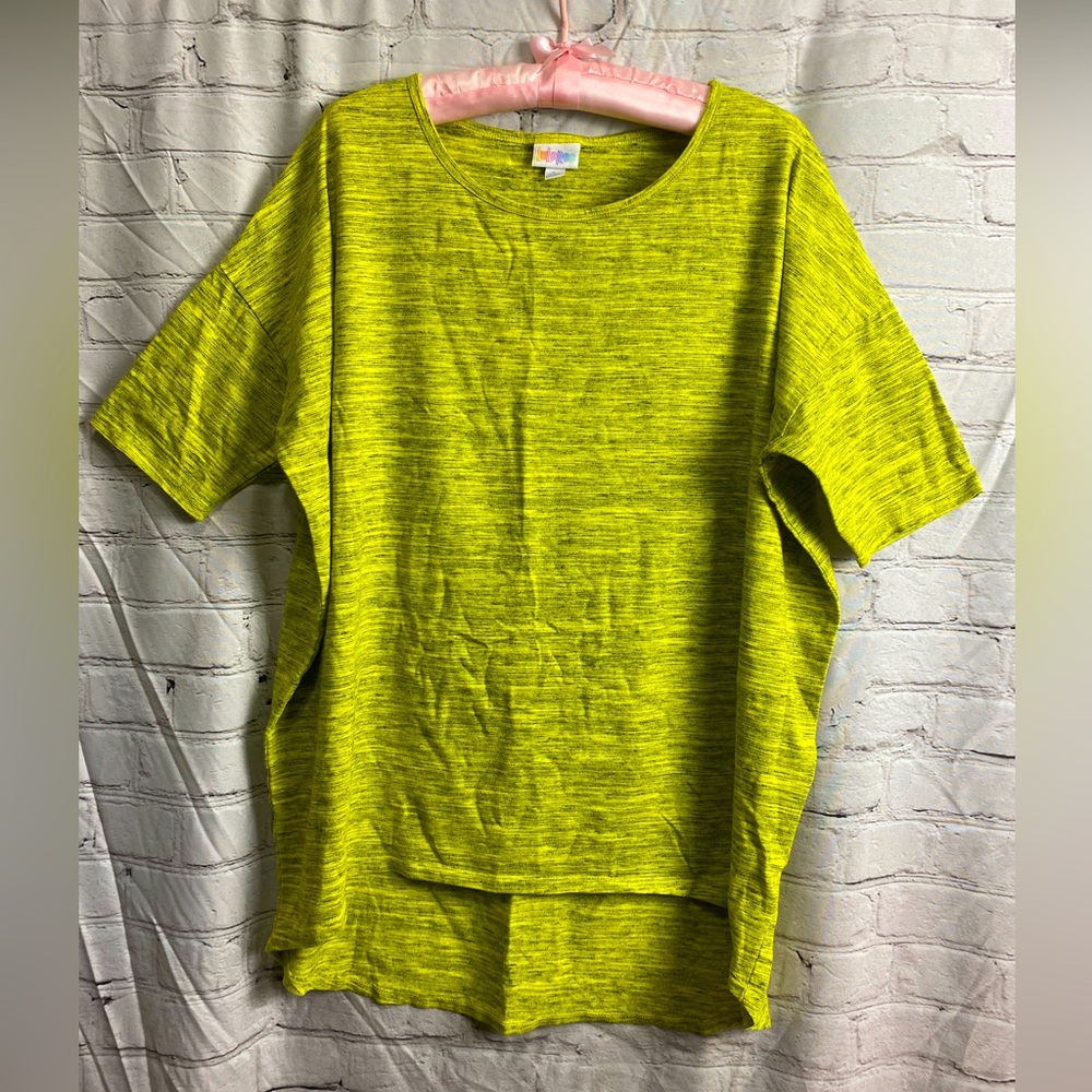 LuLaRoe Chartreuse Green Yellow High/Low Tshirt. Size L